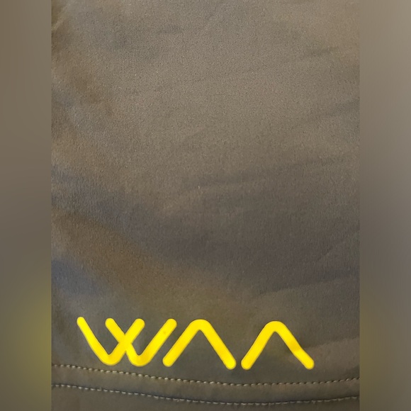 WAA Ultra Equipment tech shirt - Picture 4 of 8